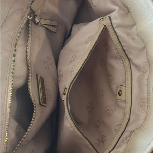 Tory Burch Cream Tote with Double-T Logo - Picture 6 of 10
